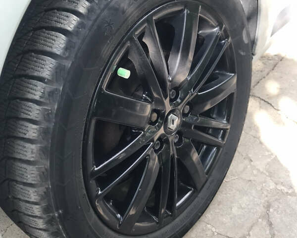 Рено Меган 2011 в Любаре на Automoto.ua Серый Рено Меган, объемом двигателя 1.46 л и пробегом 308 тыс. км за 6800 $, фото 25 на Automoto.ua