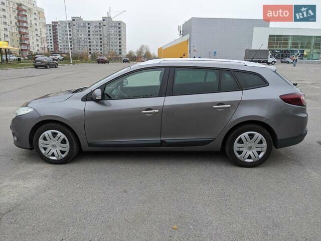 Сірий Рено Меган, об'ємом двигуна 1.87 л та пробігом 193 тис. км за 8400 $, фото 1 на Automoto.ua