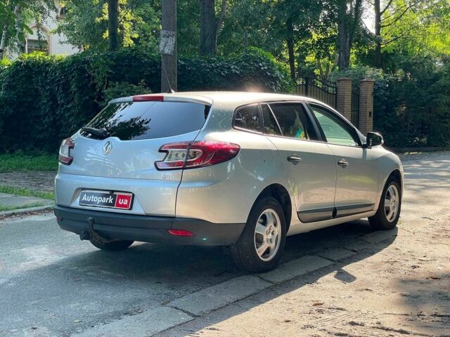 Сірий Рено Меган, об'ємом двигуна 1.5 л та пробігом 266 тис. км за 6440 $, фото 4 на Automoto.ua