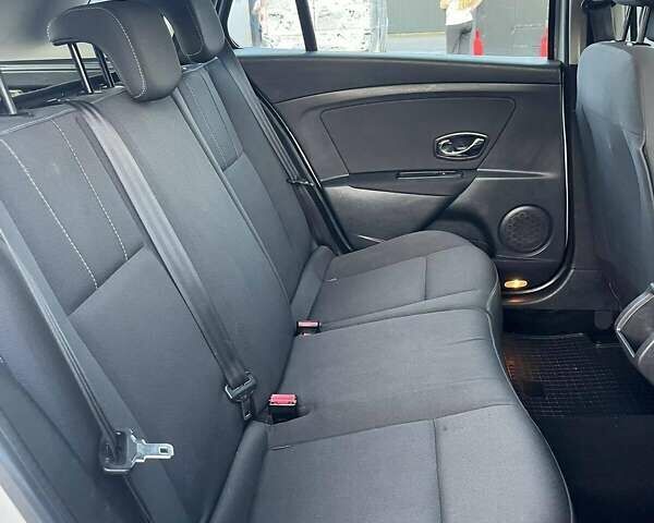 Сірий Рено Меган, об'ємом двигуна 1.46 л та пробігом 347 тис. км за 6900 $, фото 5 на Automoto.ua