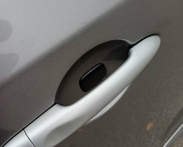 Серый Рено Меган, объемом двигателя 1.5 л и пробегом 285 тыс. км за 7000 $, фото 9 на Automoto.ua