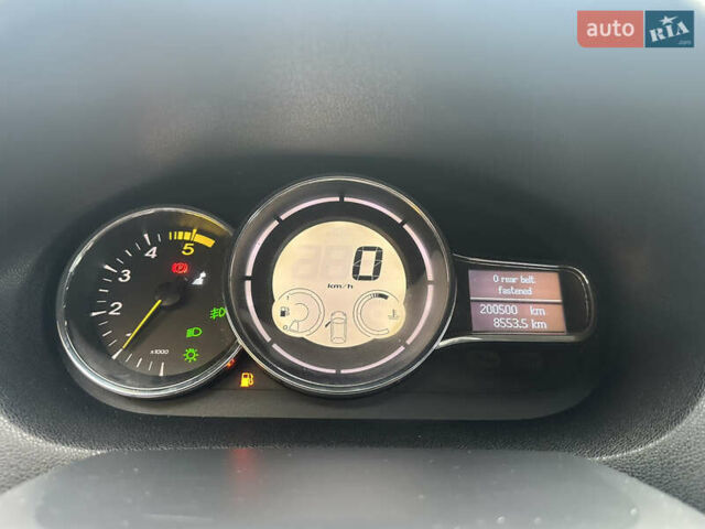 Сірий Рено Меган, об'ємом двигуна 1.87 л та пробігом 200 тис. км за 7700 $, фото 38 на Automoto.ua