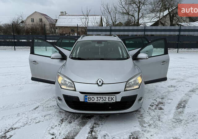 Серый Рено Меган, объемом двигателя 1.9 л и пробегом 260 тыс. км за 7200 $, фото 11 на Automoto.ua