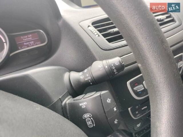 Серый Рено Меган, объемом двигателя 1.9 л и пробегом 266 тыс. км за 6700 $, фото 22 на Automoto.ua