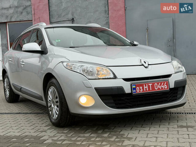 Сірий Рено Меган, об'ємом двигуна 1.6 л та пробігом 182 тис. км за 6699 $, фото 12 на Automoto.ua