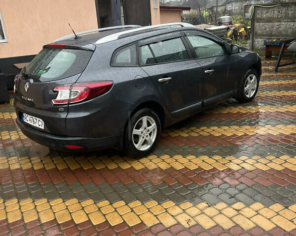 Серый Рено Меган, объемом двигателя 1.46 л и пробегом 320 тыс. км за 7150 $, фото 37 на Automoto.ua