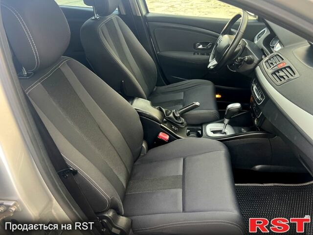 Серый Рено Меган, объемом двигателя 1.5 л и пробегом 274 тыс. км за 6300 $, фото 12 на Automoto.ua