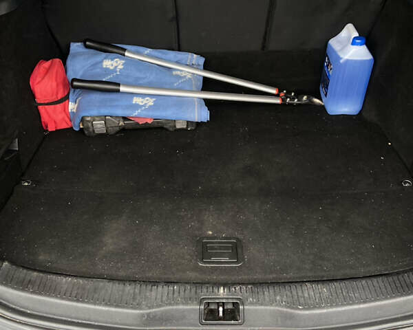 Сірий Рено Меган, об'ємом двигуна 1.46 л та пробігом 260 тис. км за 5600 $, фото 14 на Automoto.ua