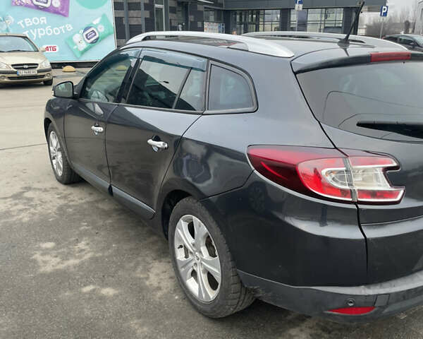 Серый Рено Меган, объемом двигателя 1.46 л и пробегом 305 тыс. км за 6899 $, фото 3 на Automoto.ua