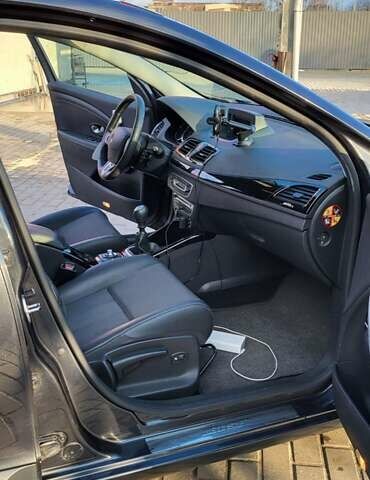 Сірий Рено Меган, об'ємом двигуна 1.4 л та пробігом 126 тис. км за 7800 $, фото 18 на Automoto.ua