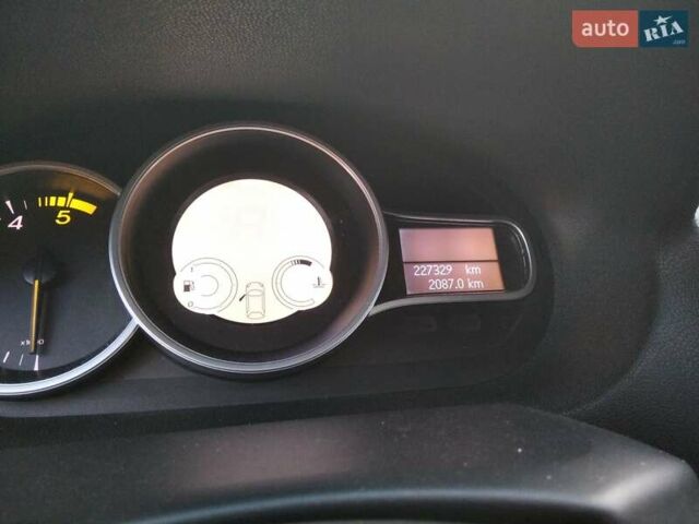 Серый Рено Меган, объемом двигателя 1.5 л и пробегом 230 тыс. км за 6700 $, фото 11 на Automoto.ua