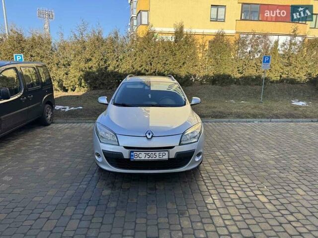 Серый Рено Меган, объемом двигателя 1.46 л и пробегом 303 тыс. км за 7950 $, фото 1 на Automoto.ua