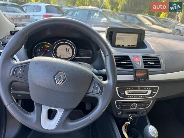 Сірий Рено Меган, об'ємом двигуна 1.5 л та пробігом 216 тис. км за 7800 $, фото 13 на Automoto.ua