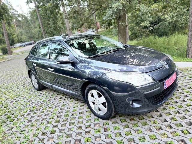 Сірий Рено Меган, об'ємом двигуна 1.6 л та пробігом 256 тис. км за 7300 $, фото 3 на Automoto.ua