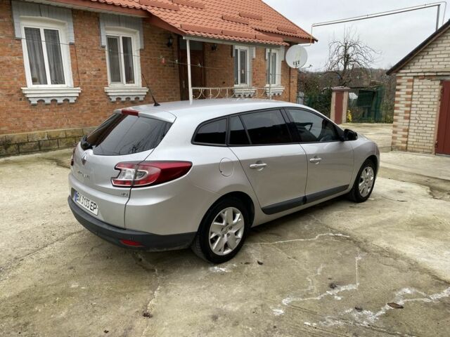 Серый Рено Меган, объемом двигателя 1.5 л и пробегом 239 тыс. км за 6700 $, фото 5 на Automoto.ua