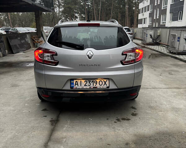 Серый Рено Меган, объемом двигателя 1.9 л и пробегом 213 тыс. км за 7700 $, фото 43 на Automoto.ua