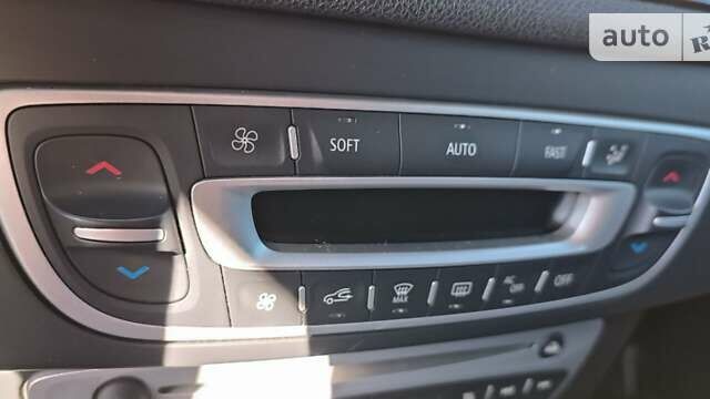 Серый Рено Меган, объемом двигателя 1.46 л и пробегом 251 тыс. км за 8900 $, фото 6 на Automoto.ua