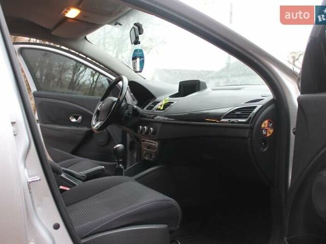 Сірий Рено Меган, об'ємом двигуна 1.5 л та пробігом 270 тис. км за 7200 $, фото 15 на Automoto.ua