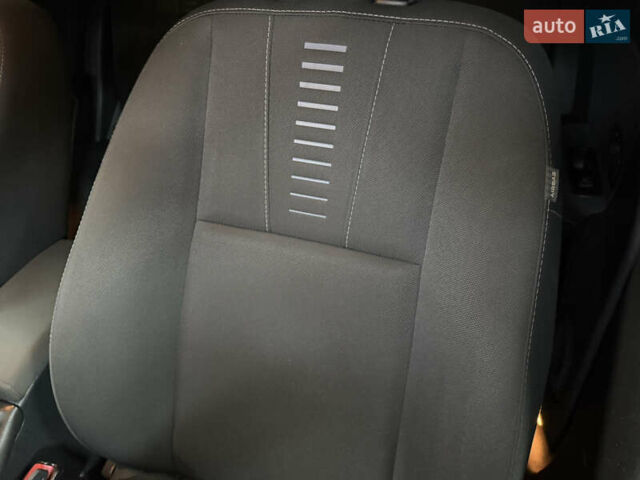 Серый Рено Меган, объемом двигателя 1.4 л и пробегом 199 тыс. км за 5499 $, фото 43 на Automoto.ua