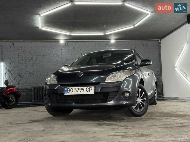 Сірий Рено Меган, об'ємом двигуна 1.5 л та пробігом 283 тис. км за 5999 $, фото 1 на Automoto.ua