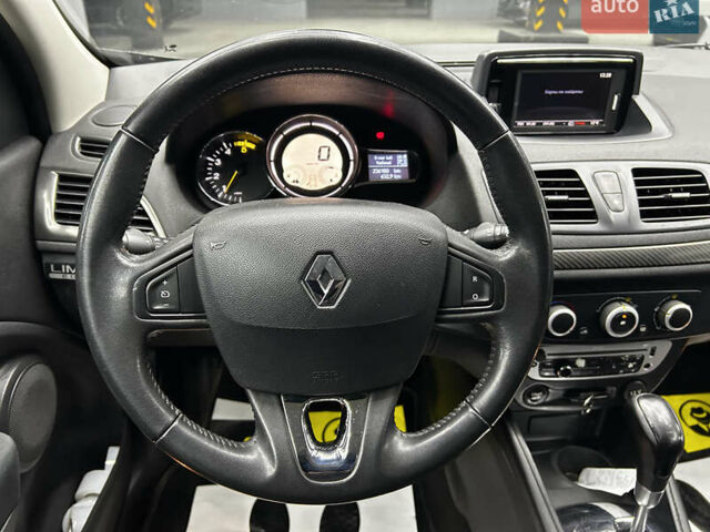 Сірий Рено Меган, об'ємом двигуна 1.46 л та пробігом 252 тис. км за 8500 $, фото 18 на Automoto.ua
