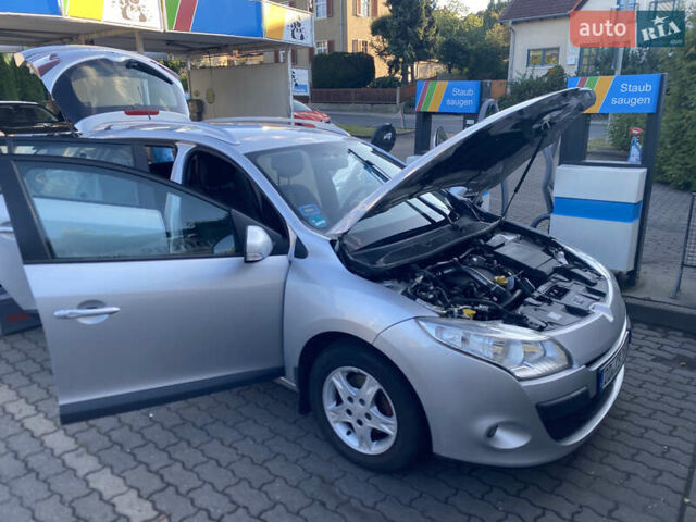 Сірий Рено Меган, об'ємом двигуна 1.46 л та пробігом 240 тис. км за 6801 $, фото 21 на Automoto.ua