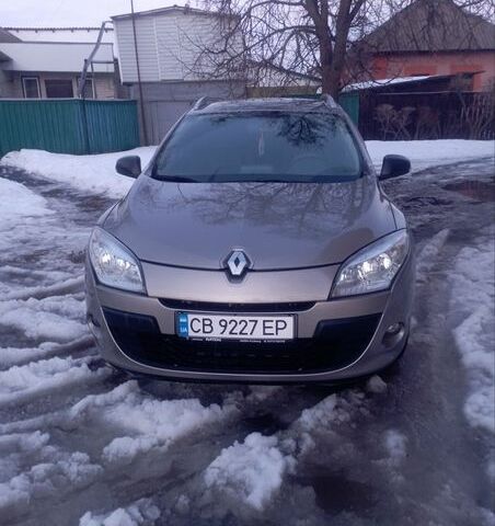 Серый Рено Меган, объемом двигателя 1.6 л и пробегом 240 тыс. км за 7200 $, фото 1 на Automoto.ua