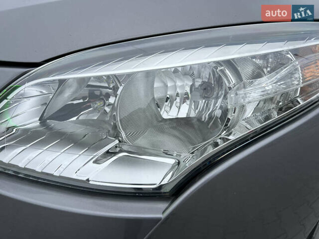 Серый Рено Меган, объемом двигателя 1.46 л и пробегом 220 тыс. км за 7900 $, фото 42 на Automoto.ua