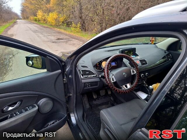 Сірий Рено Меган, об'ємом двигуна 1.5 л та пробігом 316 тис. км за 7500 $, фото 10 на Automoto.ua