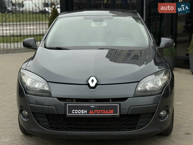 Сірий Рено Меган, об'ємом двигуна 1.46 л та пробігом 320 тис. км за 5500 $, фото 4 на Automoto.ua