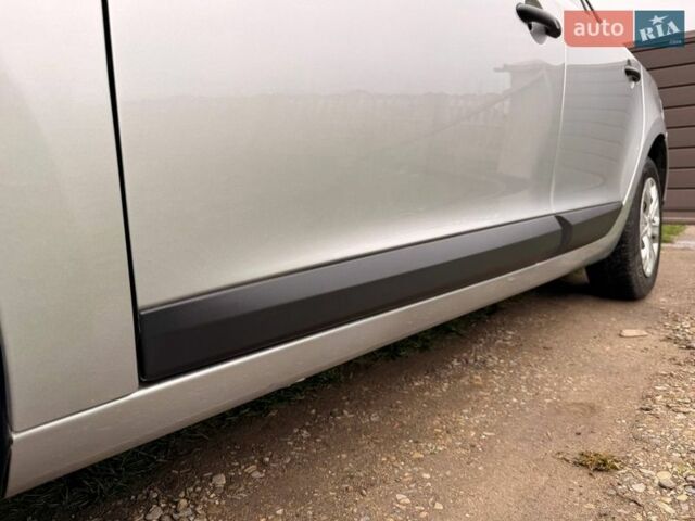 Серый Рено Меган, объемом двигателя 1.5 л и пробегом 208 тыс. км за 7299 $, фото 6 на Automoto.ua