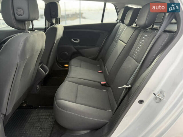 Серый Рено Меган, объемом двигателя 1.6 л и пробегом 177 тыс. км за 6950 $, фото 9 на Automoto.ua