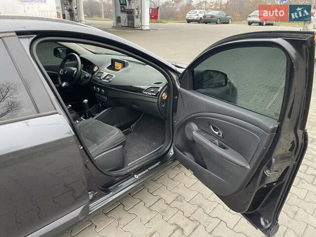 Серый Рено Меган, объемом двигателя 1.46 л и пробегом 350 тыс. км за 5850 $, фото 22 на Automoto.ua