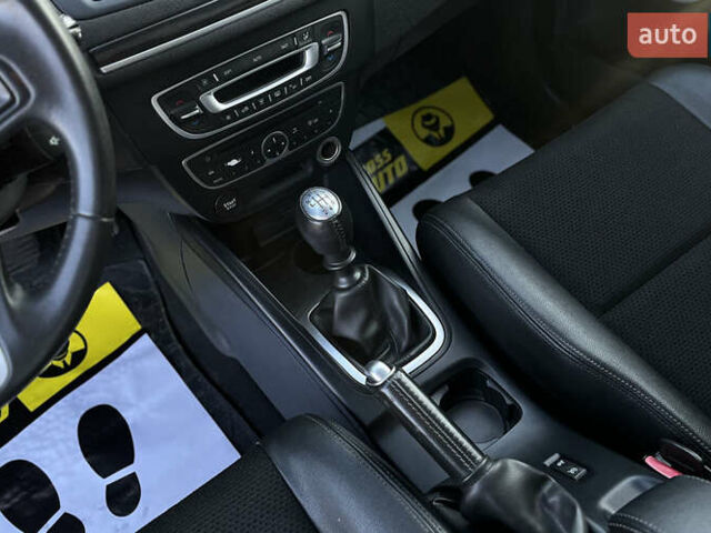 Сірий Рено Меган, об'ємом двигуна 1.46 л та пробігом 208 тис. км за 7800 $, фото 11 на Automoto.ua