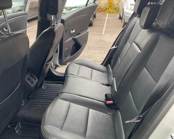 Сірий Рено Меган, об'ємом двигуна 2 л та пробігом 260 тис. км за 9499 $, фото 37 на Automoto.ua