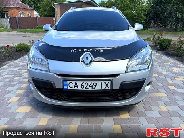 Сірий Рено Меган, об'ємом двигуна 1.5 л та пробігом 0 тис. км за 6850 $, фото 1 на Automoto.ua