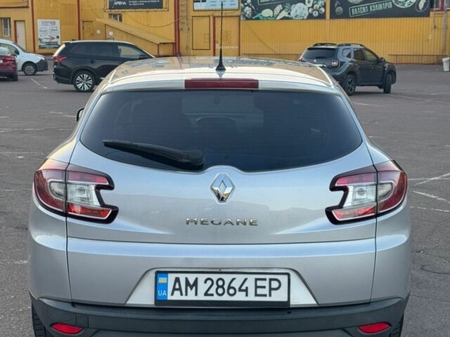 Сірий Рено Меган, об'ємом двигуна 1.6 л та пробігом 263 тис. км за 6300 $, фото 8 на Automoto.ua