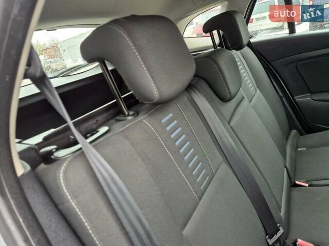 Серый Рено Меган, объемом двигателя 1.5 л и пробегом 232 тыс. км за 6650 $, фото 43 на Automoto.ua