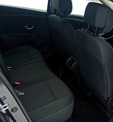 Сірий Рено Меган, об'ємом двигуна 1.5 л та пробігом 212 тис. км за 7700 $, фото 11 на Automoto.ua