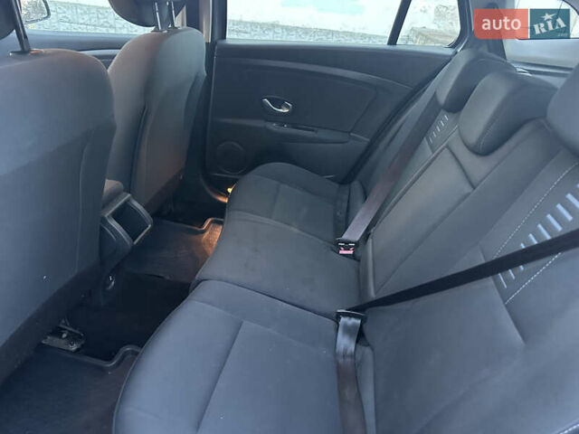 Сірий Рено Меган, об'ємом двигуна 1.6 л та пробігом 170 тис. км за 7290 $, фото 29 на Automoto.ua