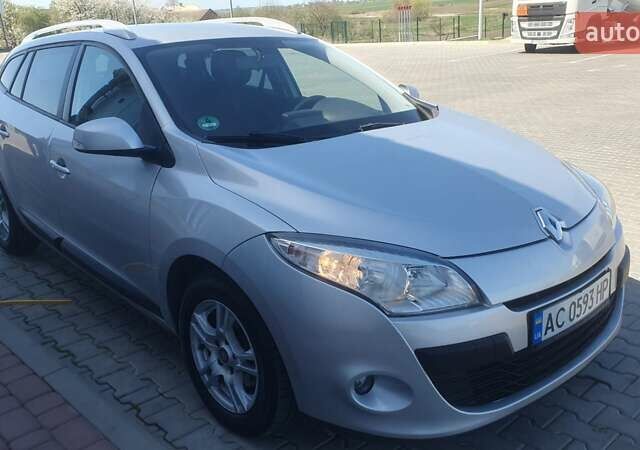 Сірий Рено Меган, об'ємом двигуна 1.46 л та пробігом 230 тис. км за 6850 $, фото 12 на Automoto.ua