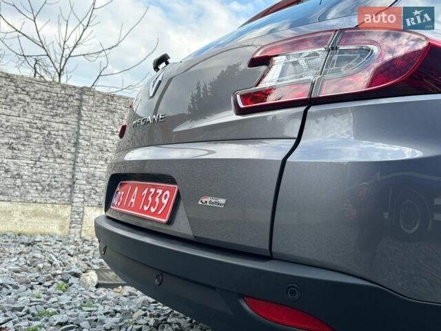 Сірий Рено Меган, об'ємом двигуна 1.6 л та пробігом 175 тис. км за 7950 $, фото 31 на Automoto.ua