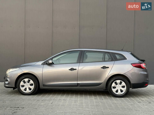 Серый Рено Меган, объемом двигателя 1.6 л и пробегом 107 тыс. км за 7800 $, фото 7 на Automoto.ua