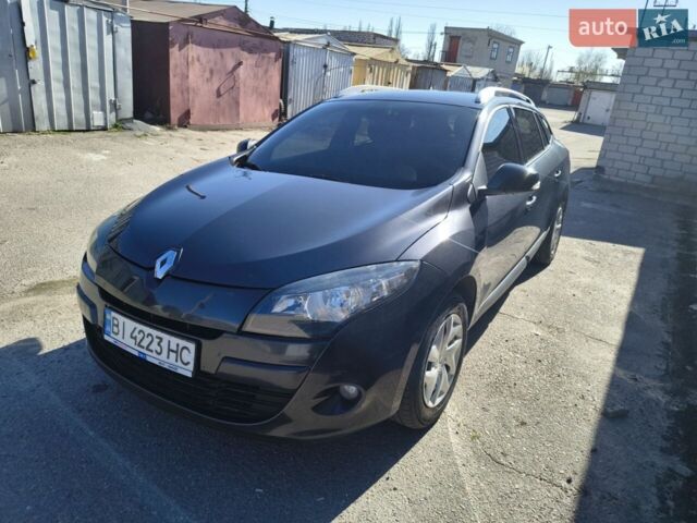Сірий Рено Меган, об'ємом двигуна 1.5 л та пробігом 305 тис. км за 6999 $, фото 3 на Automoto.ua