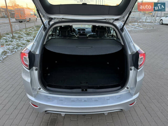 Сірий Рено Меган, об'ємом двигуна 1.5 л та пробігом 260 тис. км за 7550 $, фото 39 на Automoto.ua