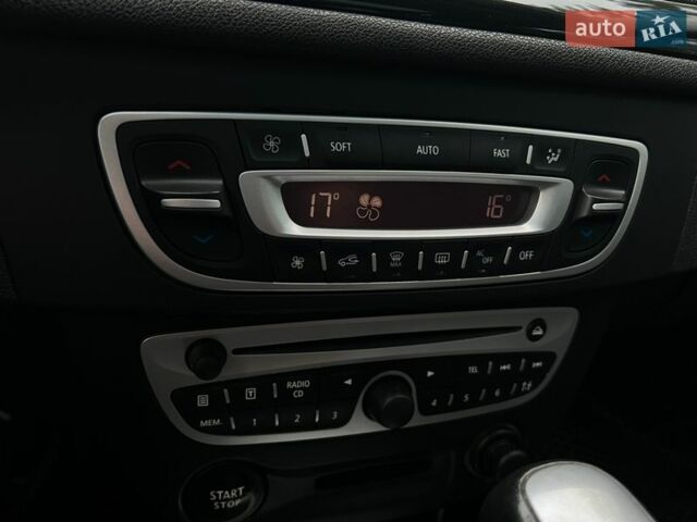 Серый Рено Меган, объемом двигателя 1.5 л и пробегом 240 тыс. км за 7400 $, фото 32 на Automoto.ua