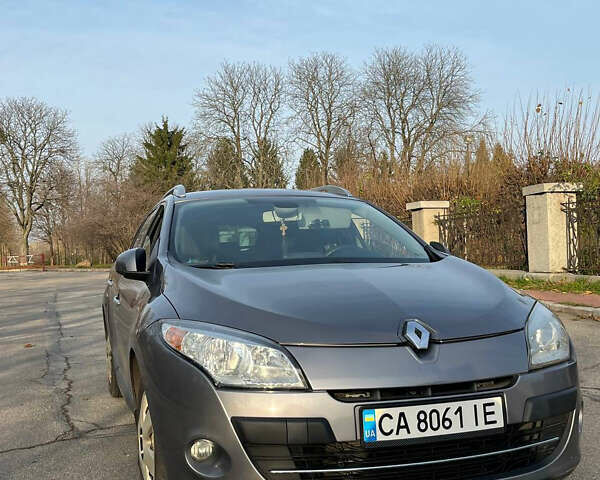 Серый Рено Меган, объемом двигателя 1.46 л и пробегом 203 тыс. км за 7400 $, фото 3 на Automoto.ua