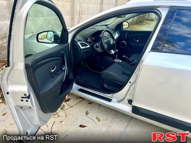 Серый Рено Меган, объемом двигателя 1.5 л и пробегом 274 тыс. км за 6300 $, фото 8 на Automoto.ua