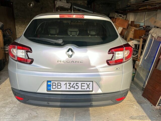 Серый Рено Меган, объемом двигателя 1.5 л и пробегом 240 тыс. км за 7300 $, фото 4 на Automoto.ua