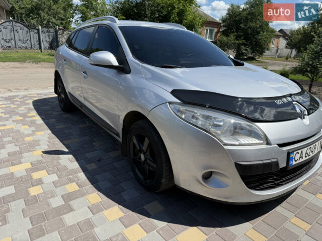 Серый Рено Меган, объемом двигателя 1.46 л и пробегом 299 тыс. км за 6850 $, фото 13 на Automoto.ua
